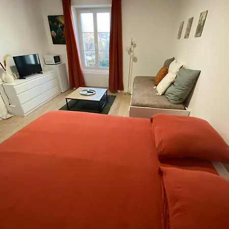 Familiale Independante Avec Salle De Bain Privee Poitiers