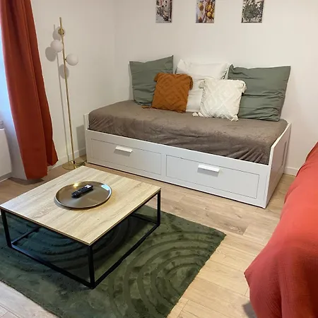 Familiale Independante Avec Salle De Bain Privee Homestay Poitiers